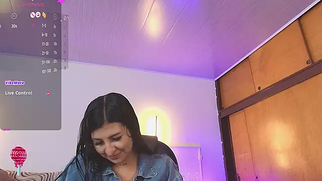  gaby2 online show from April 22, 2026, 11:28 am