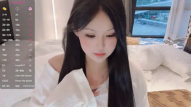 Snapshot of Fountain- chatting on October 20, 2025, 10:21 pm Fountain- online show from October 20, 2025, 10:21 pm