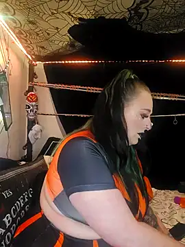 Bunny Cummings online show from October 31, 2025, 11:22 pm