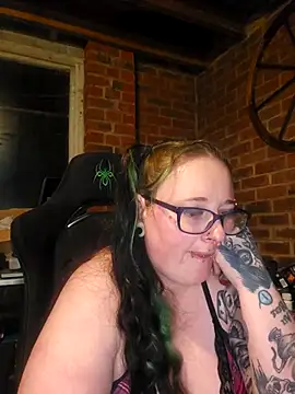 Bunny Cummings online show from November 8, 2025, 10:57 pm