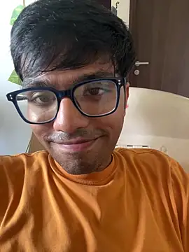 Snapshot of BoyzaraHatke chatting on May 15, 2026, 11:19 am BoyzaraHatke online show from May 15, 2026, 11:19 am
