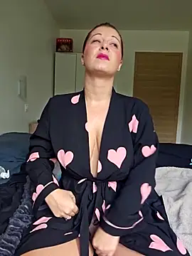 Snapshot of Chaudesquirt chatting on October 9, 2025, 9:32 am Chaudesquirt online show from October 9, 2025, 9:32 am