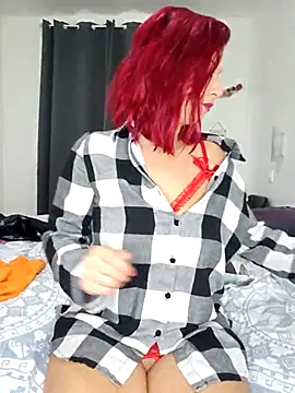 Snapshot of Chaudesquirt chatting on October 29, 2025, 11:20 am Chaudesquirt online show from October 29, 2025, 11:20 am