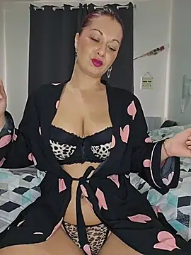 Snapshot of Chaudesquirt chatting on November 14, 2025, 3:05 pm Chaudesquirt online show from November 14, 2025, 3:05 pm