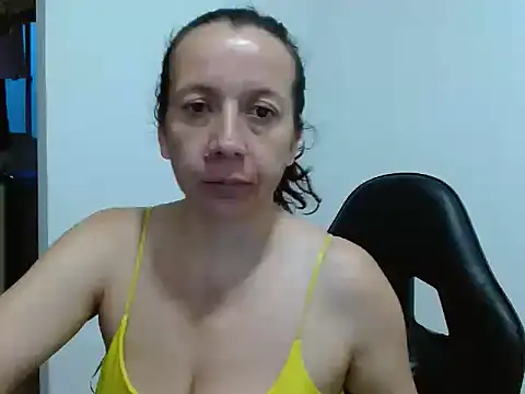Snapshot of milfevha chatting on June 19, 2026, 11:20 pm milfevha online show from June 19, 2026, 11:20 pm