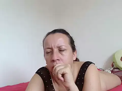 Snapshot of milfevha chatting on November 29, 2025, 3:23 pm milfevha online show from November 29, 2025, 3:23 pm