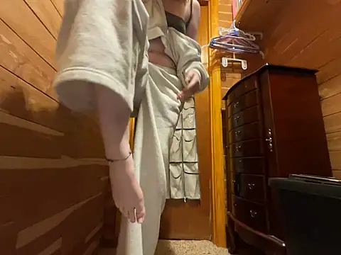 gingerbabe18 online show from January 2, 2025, 11:06 pm