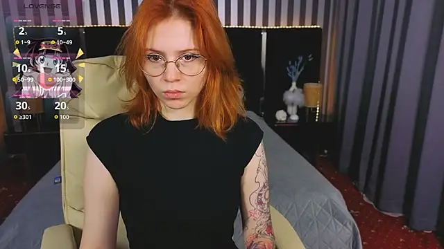 Snapshot of Sasha_Exclusive chatting on November 26, 2025, 2:17 pm Sasha Exclusive online show from November 26, 2025, 2:17 pm