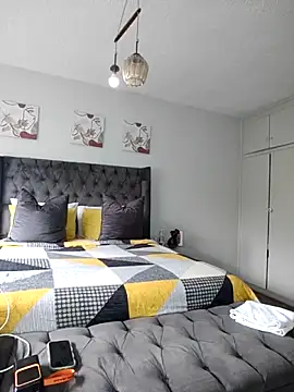 Drippincaty online show from November 24, 2025, 8:14 am