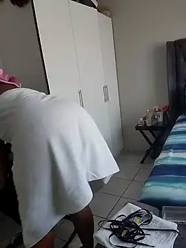 Snapshot of Drippincaty chatting on January 22, 2025, 10:07 am Drippincaty online show from January 22, 2025, 10:07 am