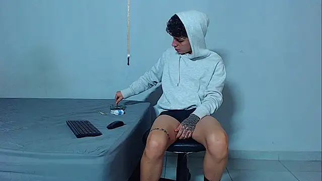 mikecoper 23 online show from December 19, 2025, 1:57 pm