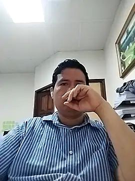 Snapshot of Whiper2024 chatting on July 16, 2026, 6:16 pm Whiper2024 online show from July 16, 2026, 6:16 pm