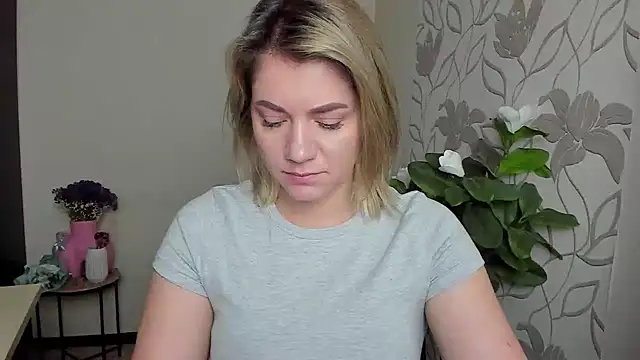 MariaSttone online show from October 23, 2025, 9:30 am