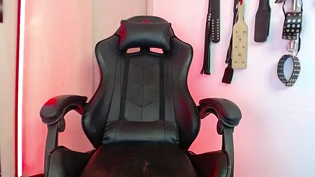 Snapshot of Alisson_Beckett chatting on March 5, 2026, 10:27 pm Alisson Beckett online show from March 5, 2026, 10:27 pm