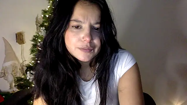 Snapshot of Mariasool chatting on December 5, 2024, 6:37 am Mariasool online show from December 5, 2024, 6:37 am