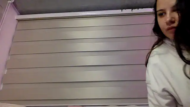 Snapshot of Mariasool chatting on September 28, 2025, 3:02 am Mariasool online show from September 28, 2025, 3:02 am