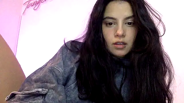 Snapshot of Mariasool chatting on December 28, 2024, 3:37 am Mariasool online show from December 28, 2024, 3:37 am