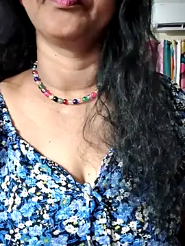 Snapshot of Bangarupapa chatting on March 4, 2026, 7:43 pm Bangarupapa online show from March 4, 2026, 7:43 pm