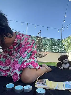 Snapshot of FeetVibe chatting on August 2, 2026, 5:28 am FeetVibe online show from August 2, 2026, 5:28 am