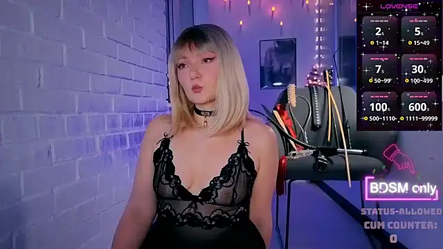 Sandralawrence online show from January 17, 2026, 9:40 pm