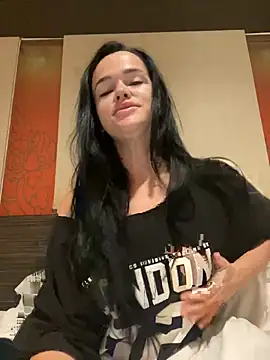 Snapshot of English-Chloe96 chatting on March 3, 2026, 5:36 am English-Chloe96 online show from March 3, 2026, 5:36 am