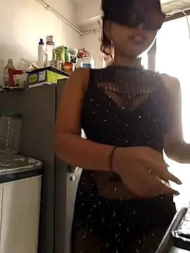 sandy naughty online show from May 3, 2026, 4:06 am