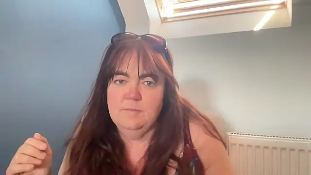 Snapshot of curvy-milf-abbie chatting on May 26, 2026, 10:13 am curvy-milf-abbie online show from May 26, 2026, 10:13 am