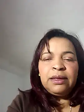 Snapshot of _violetta_- chatting on October 24, 2025, 1:32 pm violetta - online show from October 24, 2025, 1:32 pm