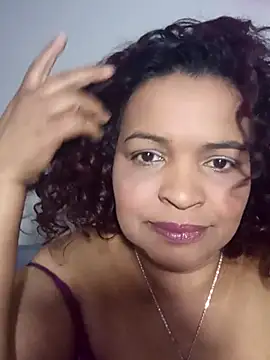 Snapshot of _violetta_- chatting on November 13, 2025, 11:25 am violetta - online show from November 13, 2025, 11:25 am