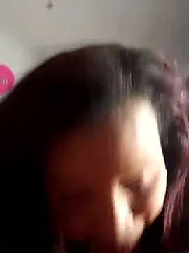 Snapshot of _violetta_- chatting on October 7, 2025, 1:06 am violetta - online show from October 7, 2025, 1:06 am