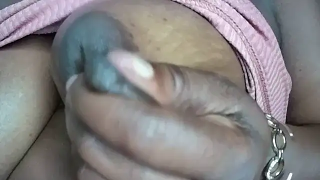 Snapshot of Sexyebonyxxx87 chatting on October 31, 2025, 6:48 pm Sexyebonyxxx87 online show from October 31, 2025, 6:48 pm