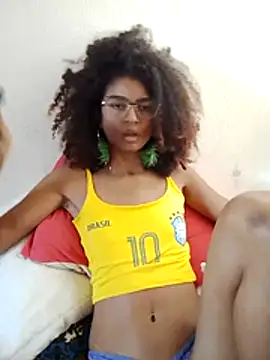 Snapshot of Emanuelle_manu chatting on June 19, 2026, 1:06 pm Emanuelle manu online show from June 19, 2026, 1:06 pm