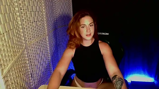 KayleyxEmily online show from April 30, 2026, 8:57 pm