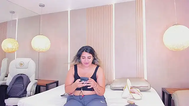 julietha taylor online show from July 6, 2026, 3:02 am