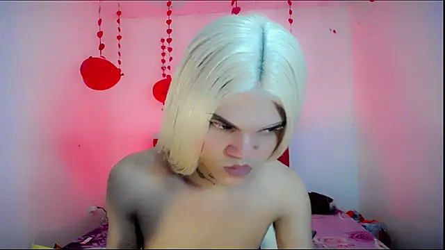 Gabyqueen70 online show from February 21, 2025, 4:51 am