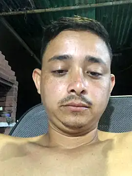 isacalejandroo online show from September 16, 2025, 4:35 am