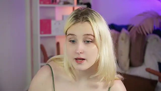 tiffannyjons online show from June 7, 2026, 6:13 pm