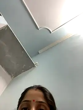 Snapshot of HotRiyacpl chatting on November 28, 2025, 3:45 pm HotRiyacpl online show from November 28, 2025, 3:45 pm