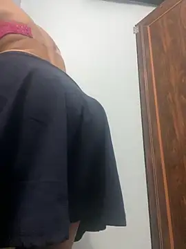 Snapshot of HotRiyacpl chatting on October 24, 2025, 4:50 pm HotRiyacpl online show from October 24, 2025, 4:50 pm