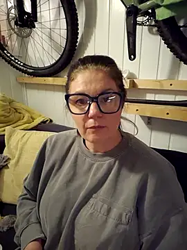 Snapshot of 420Curvybabe chatting on November 10, 2025, 5:07 pm 420Curvybabe online show from November 10, 2025, 5:07 pm