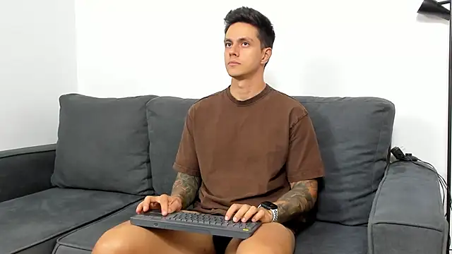 JeanBroc online show from October 12, 2025, 8:21 pm