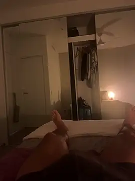 LucianoRixo1 online show from February 8, 2025, 9:46 am