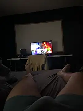 LucianoRixo1 online show from September 21, 2025, 2:33 pm