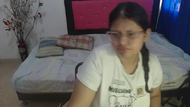 Snapshot of angel_barbie_1 chatting on November 6, 2025, 3:38 pm angel barbie 1 online show from November 6, 2025, 3:38 pm