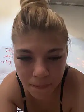 Snapshot of PEACHY439 chatting on February 20, 2025, 8:14 pm PEACHY439 online show from February 20, 2025, 8:14 pm