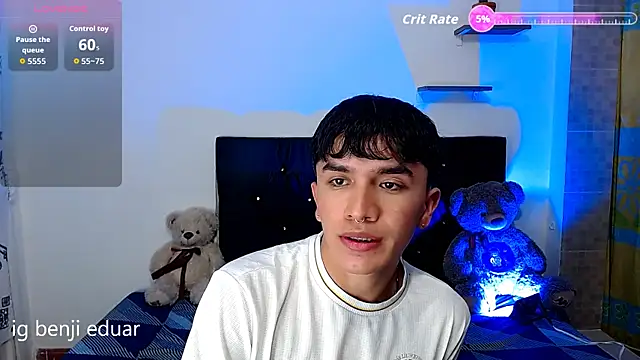 Snapshot of benji_hoter chatting on July 4, 2026, 5:14 am benji hoter online show from July 4, 2026, 5:14 am