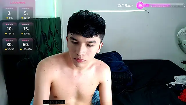 Snapshot of benji_hoter chatting on March 17, 2025, 7:58 pm benji hoter online show from March 17, 2025, 7:58 pm