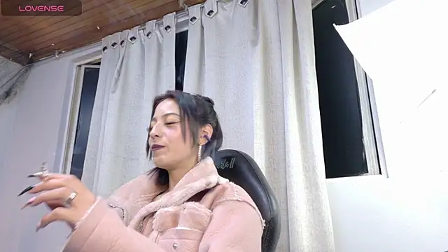 Scarllett BDSM online show from October 21, 2025, 6:13 am