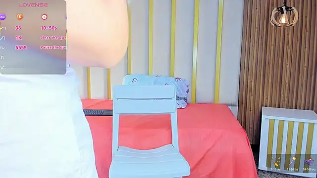 love mommy online show from November 29, 2025, 7:03 pm