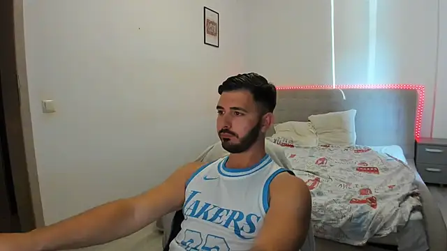 Snapshot of StewartBobb chatting on May 27, 2026, 1:07 pm StewartBobb online show from May 27, 2026, 1:07 pm